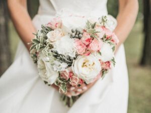 Red and White Wedding Decor: A Timeless Elegance for Your Special Day