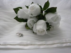 Timeless Elegance: Vintage Wedding Table Decorations for a Romantic Celebration