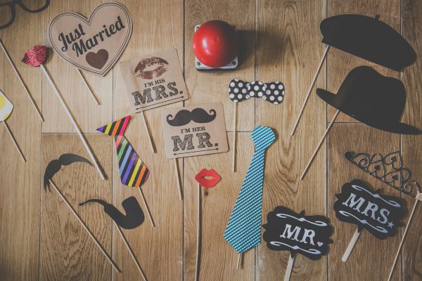 DIY engagement photo props
