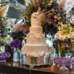 popular wedding cake trends this year